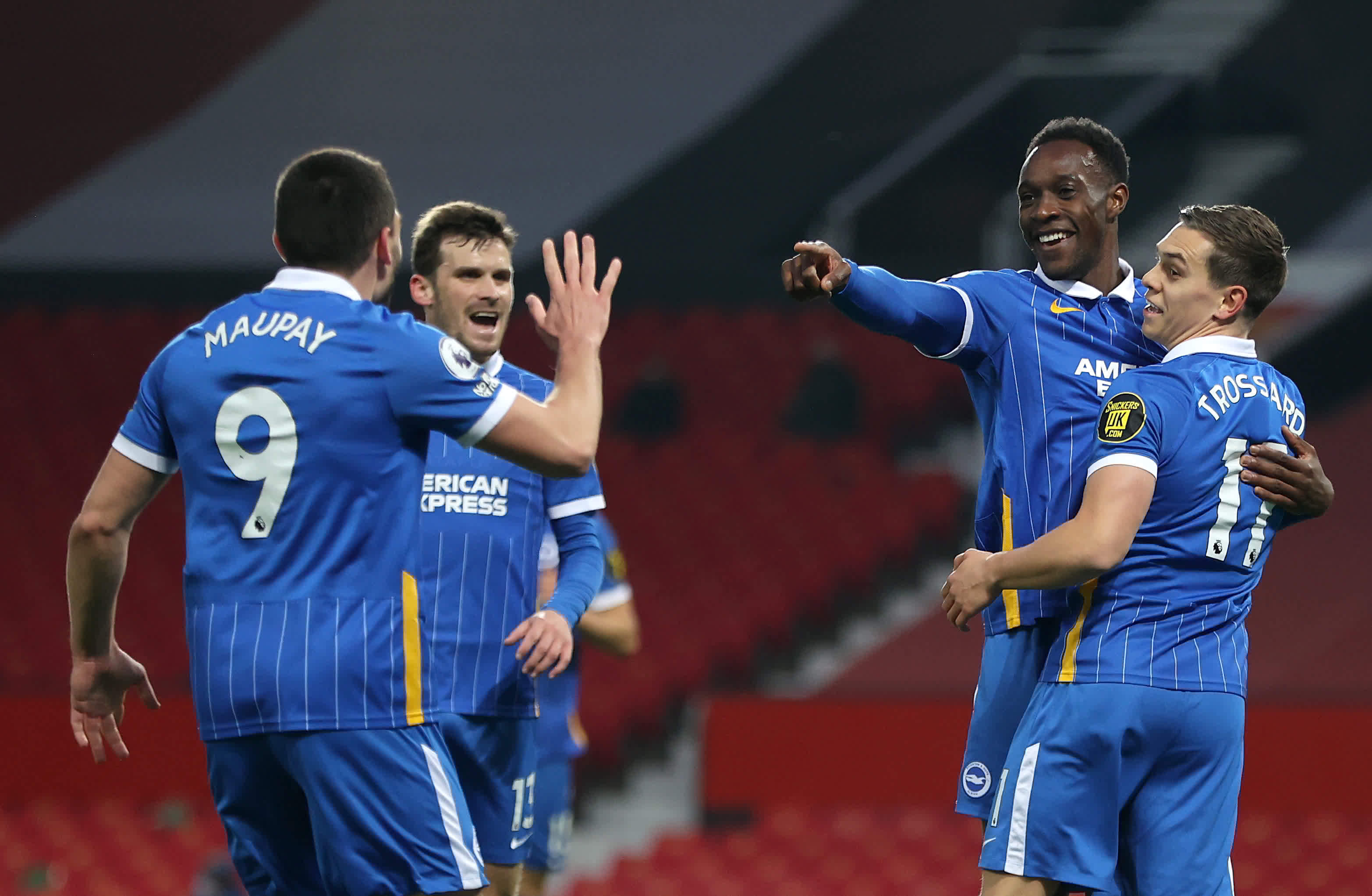 的射门为球 的射门为球